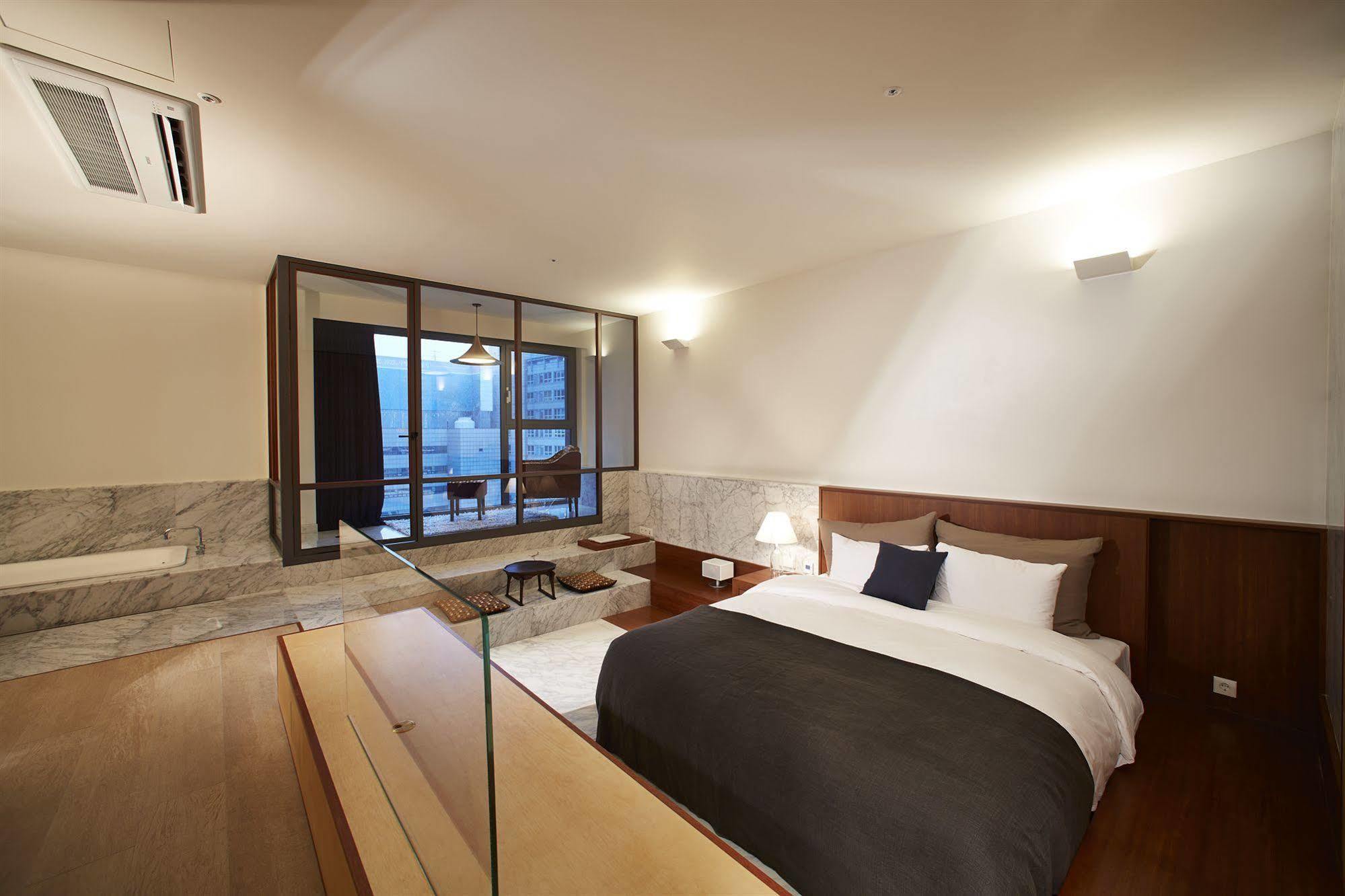 Snow Hotel Seul Esterno foto